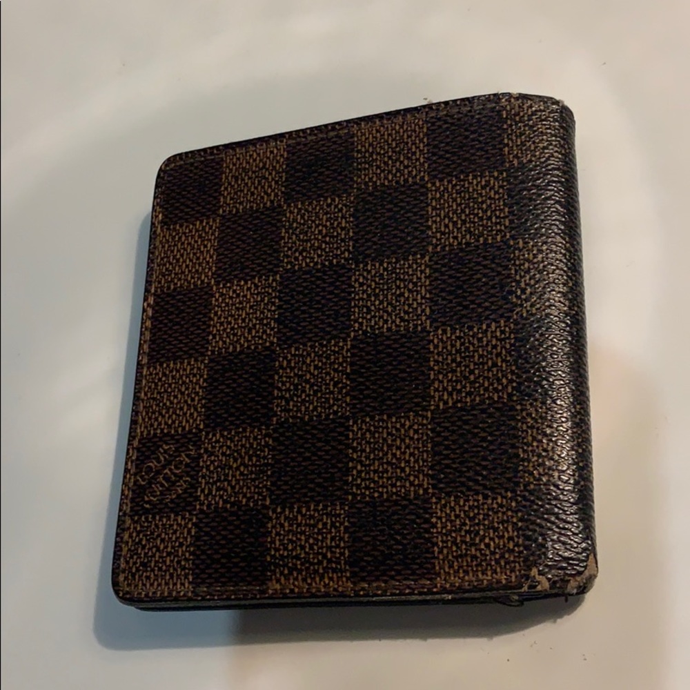 Louis Vuitton Men’s Wallet - Picture 3 of 4